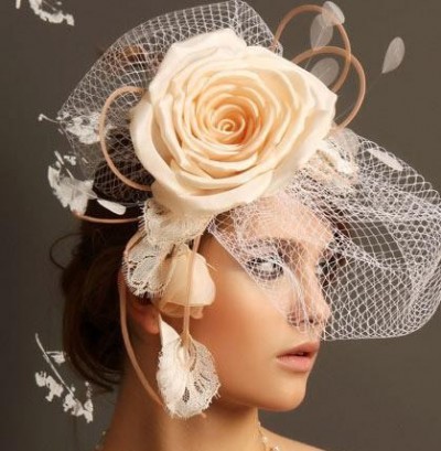 Свадебные шляпки в образе невесты