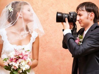 Как выбрать фотографа на свадьбу: рекомендации и советы