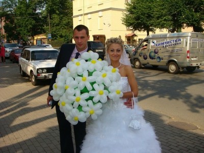 Букет из воздушных шаров на свадьбу