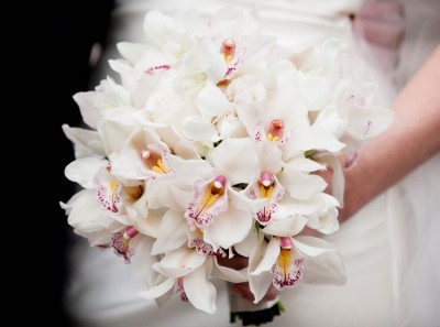 Орхидеи в букете невесты