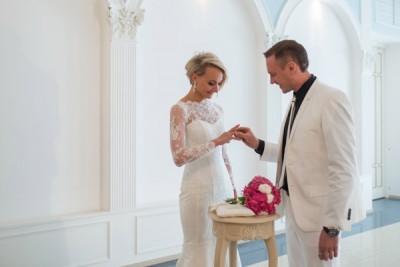 Как проходила свадьба фигуристов Домниной и Костомарова